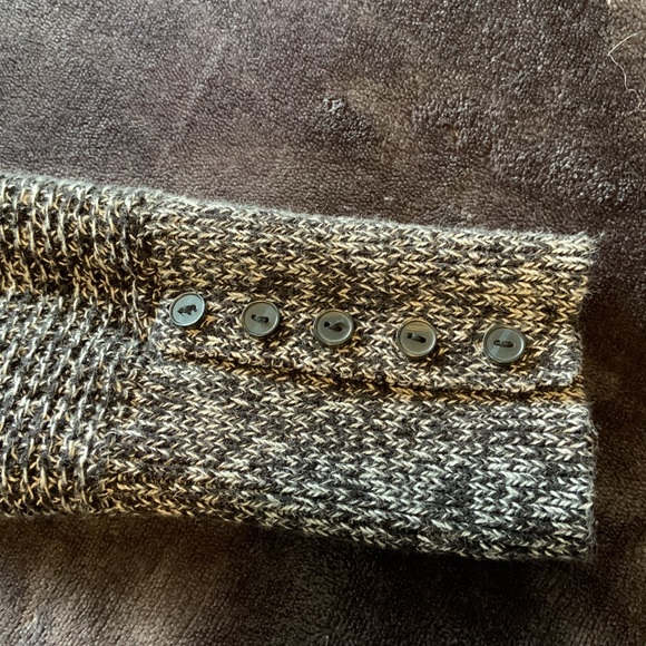 Loft salt and pepper cozy sweater with buttons on sleeves - Picture 3 of 6
